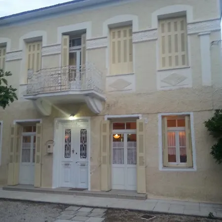 Holiday home Antigoni *